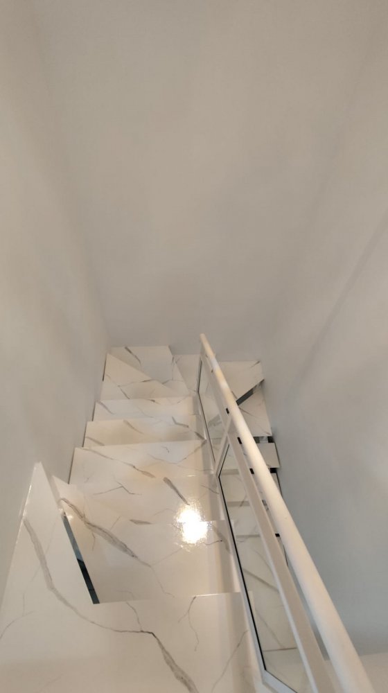 Escada entre Pavimentos