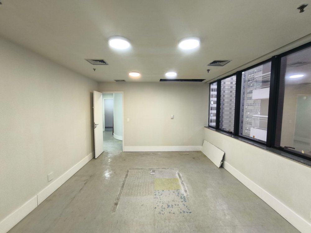 Saka com divis�ria de drywall