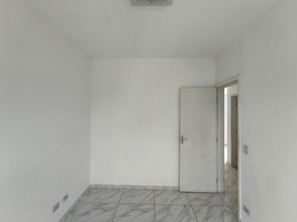 Dormit�rio com Sacada 