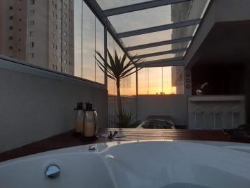 Jacuzzi Premium para 4 crianas ou 2 adultos