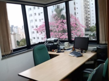 Sala com Banheiro 
