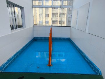 Creche com piscina 