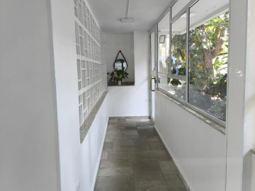 Corredor Apartamentos 