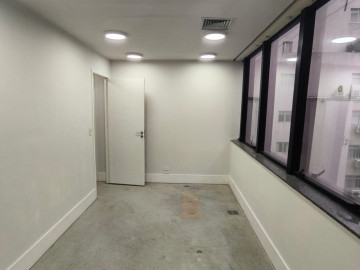 Saka com divisria de drywall