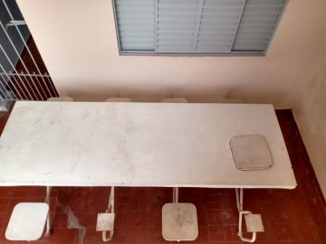 Mesa Quintal 