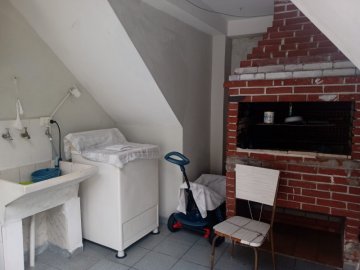 rea de servio e Churrasqueira 