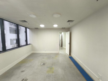 Saka com divisria de drywall