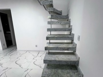 Escada entre Pavimentos 