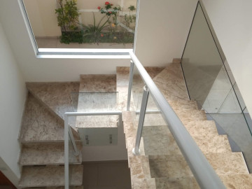 Escada entre Pavimentos